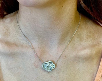 Chopard 18ct White Gold Happy Dreams,  Happy Diamonds Pendant Necklace. Pre Loved Bargain.