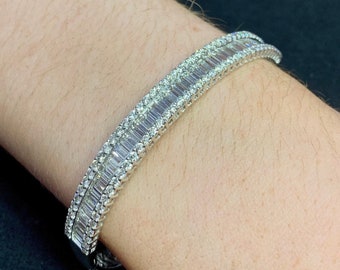 Stunning Diamond 18ct White Gold Three Row Bangle. Baguettes & Rounds. 4.58 Carats.
