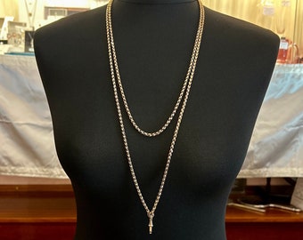 Very Attractive Antique Victorian 9ct Rose Gold Long Guard Chain / Muff Chain. English. C1880.