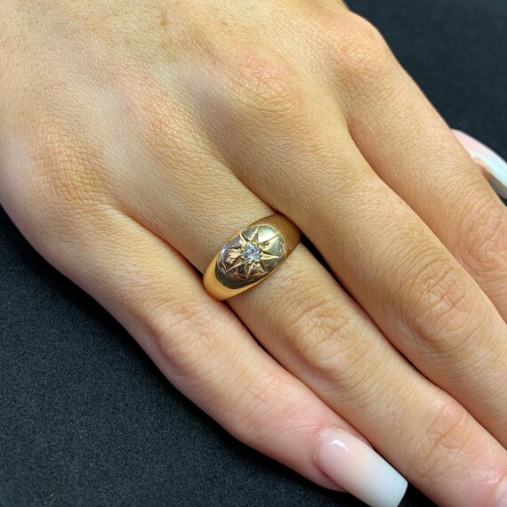 Antique Victorian Gypsy Pinky Ring. 18ct Gold. Old European Cut