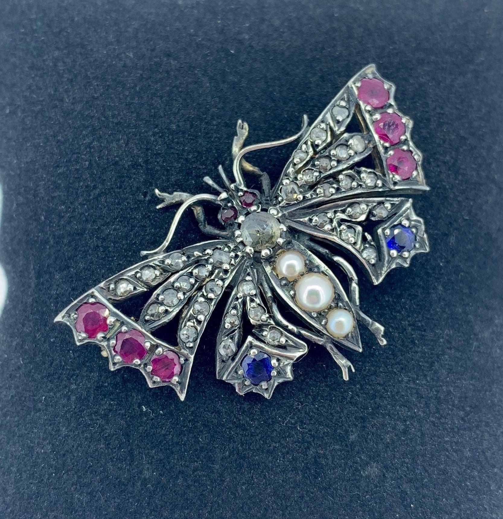 サファイアとパールのイギリス産 アンティーク 9K ブローチ サファイアとパールのイギリス産 アンティーク 9K ブローチ