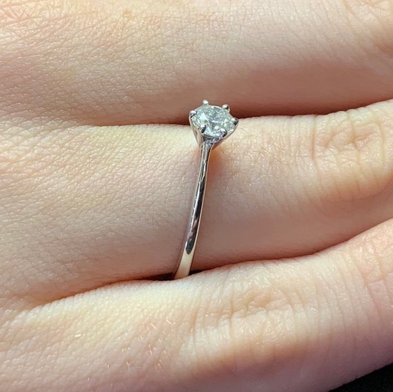 Certificated Diamond Engagement Ring. Single Ston… - image 9