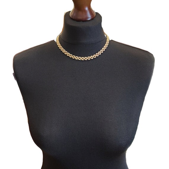 Vintage 9ct Gold Collar Necklace. Panthere Link. Nice Quality & Well Made. 17" Inches in Length. Hallmarked 1978.