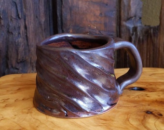 Handmade Textured Black and Red Ceramic Coffee Mug - Slip Decoration Temmoku Beerstein Tankard Wabi-sabi - One-of-a-kind Artwork Unique Gift