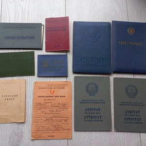 Sowjetische Dokumente, Dokumente der UdSSR, Wertpapiere, Dokumente 10 Stück,