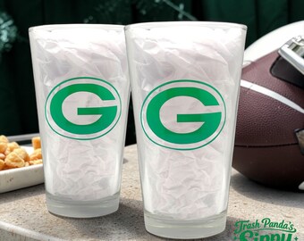Green bay Packers Pint Glass: NFL Football Fan Gift, Optional Personalization