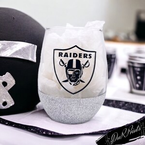 Las Vegas Raiders Football Wine Glass / Stemless Glittered Football Glass / Football Sports Cup/ Personalized Football Glass /Sports Gifts