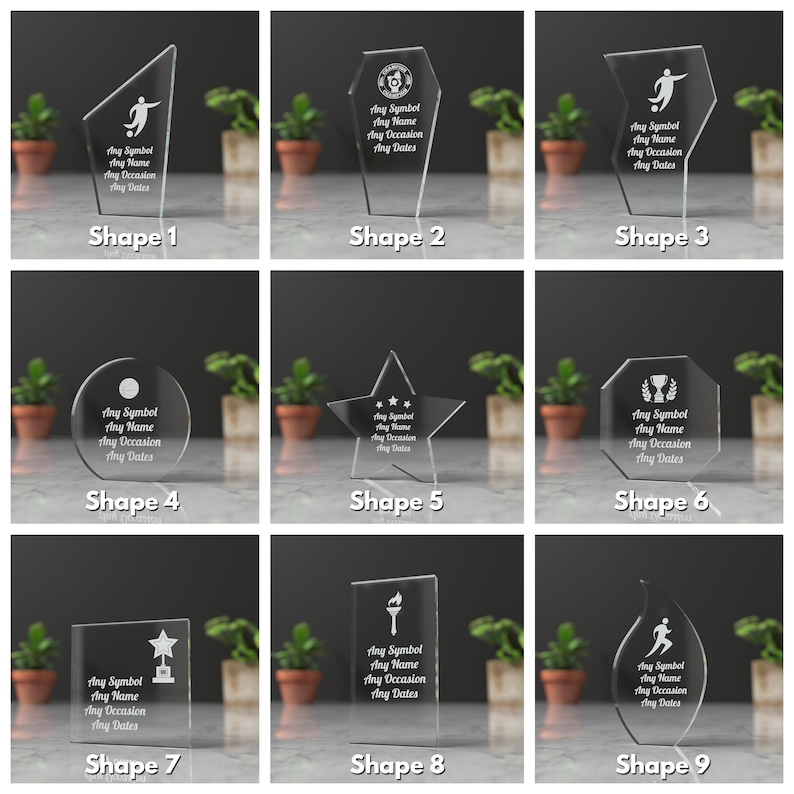 K&ouml;nnte beinhalten: Neun verschiedene Glas-Award-Formen mit anpassbarem Text f&uuml;r jedes Symbol, jeden Namen, jede Gelegenheit und jedes Datum. Die Formen umfassen einen Stern, eine Troph&auml;e, einen L&auml;ufer, einen Fu&szlig;ballspieler, einen Basketball, eine Fackel und eine geometrische Form.