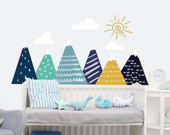 Sticker mural montagne pour chambre d'enfant. Décor de pépinière d'aventure. Sticker chambre garçon Woodland. Grande fresque de montagne. Autocollant Montagne Peel Stick fs70