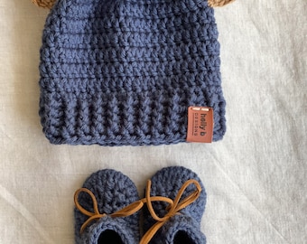 Bear Ears Beanie and Booties Box:   Sweet bear ears beanie with Pom Pom booties set.