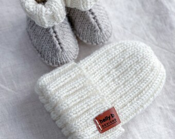 Baby Hugg Booties and Beanie Set