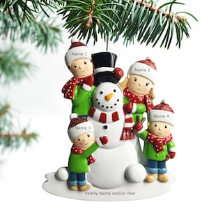 Gebouw Sneeuwpop Familie Ornament Gepersonaliseerde Ornament Familie van 2 3 4 5 6 Kerst Ornament Hangende ornament - Familie van 4 Ornamenten