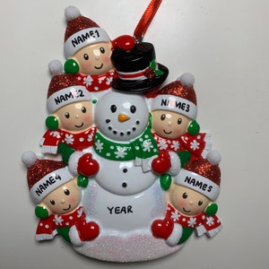 Familieornament sneeuwpop Gepersonaliseerd ornament Gezin van 2 3 4 5 6 Kerstornament Vakantiecadeau Handgepersonaliseerd ornament - Gezin van 5