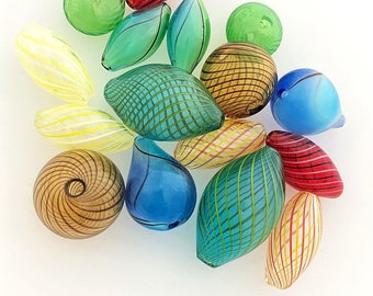 16 Hohlglasperlen |  Formschön | Lampwork Beads | BeadsCompany MN06