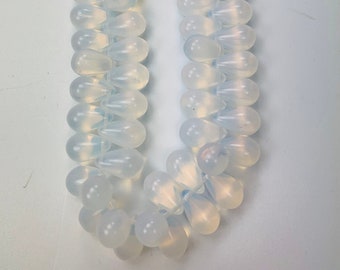 Opalglas Böhmische Glasperlen Tropfen  Bohemian Glass Beads