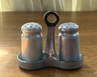 Vintage Lusterware Salt & Pepper Shakers In Blue Holder Made In Japan