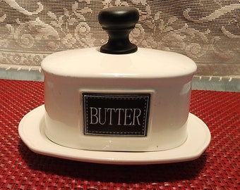 Butter Dish with Black Knob