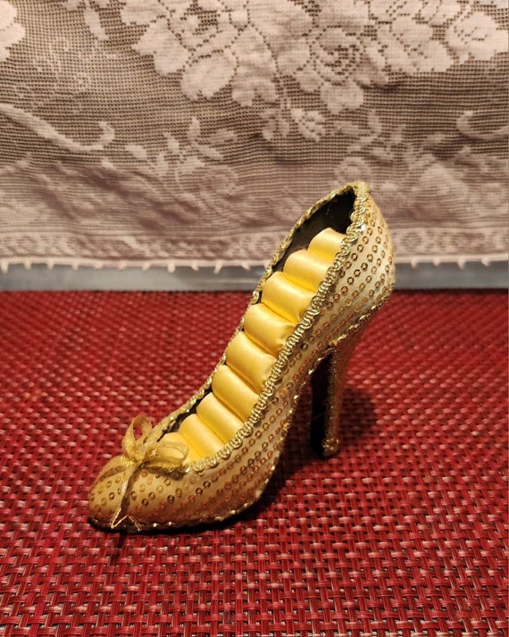 Gold Sequin Stiletto Shoe Ring Holder