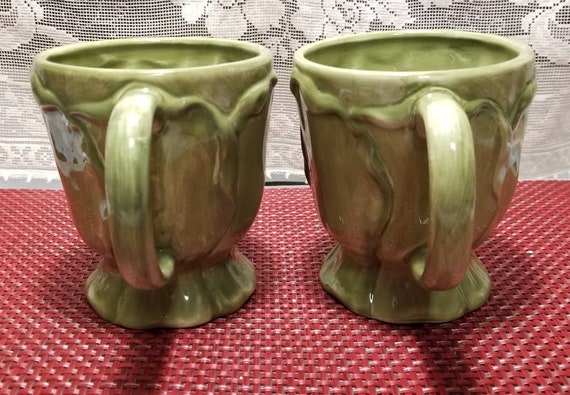 Roscher & Company  Two Mugs Antique Green Leaf Flower Collection Mugs