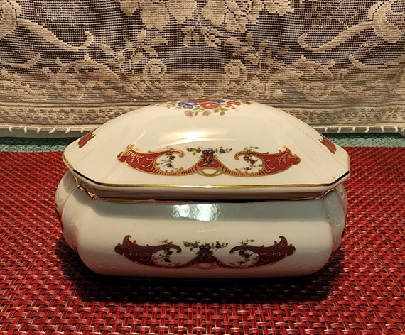 Vintage Porcelain Oriental Jewelry Box - image 4