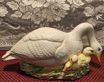 Vintage White Ceramic Swan and Three Babies Holland Mold