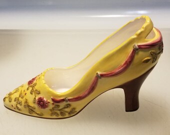 Vintage Collectibel Embossed Floral High Heel Ceramic Shoe