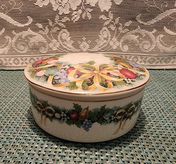 Vintage Mikasa Christmas Bouquet Round Trinket Box - image 2