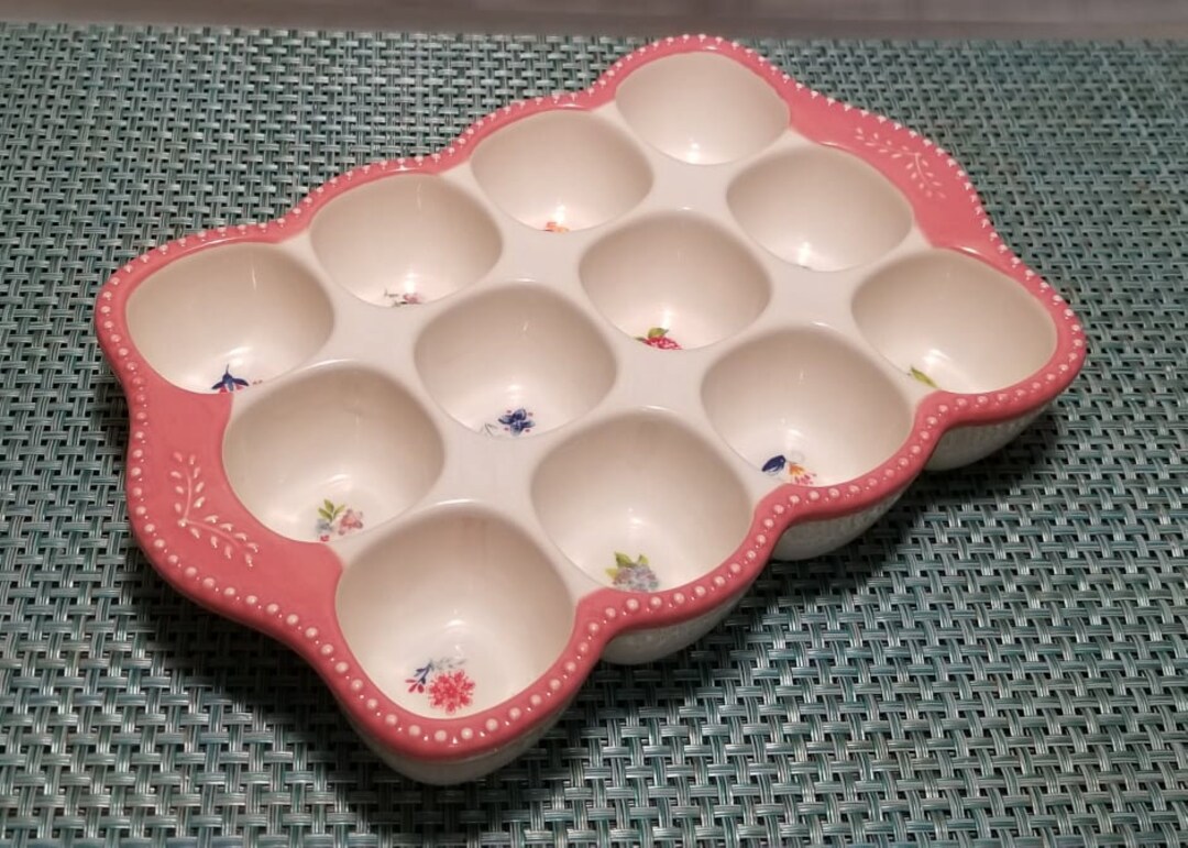 Ceramic Egg Crate Blooming Bouquet Etsy