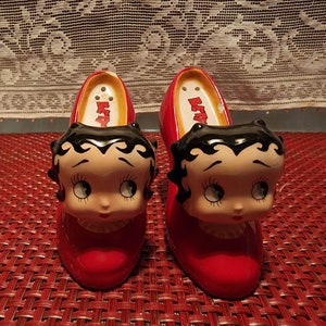 Betty Boop Salt & Pepper Shakers Kiss The Cook 2003 Vtg