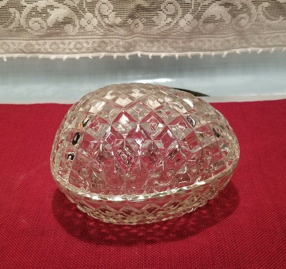 Crystal Egg Shaped Candy Dish with Lid / Trinket Box… Gem