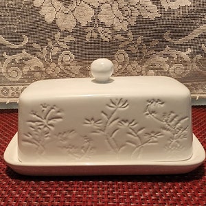 White Floral Embossed Butter Dish by Maison