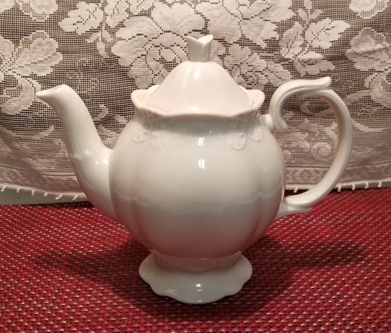 Peppertree Tabletops Teapot Etsy