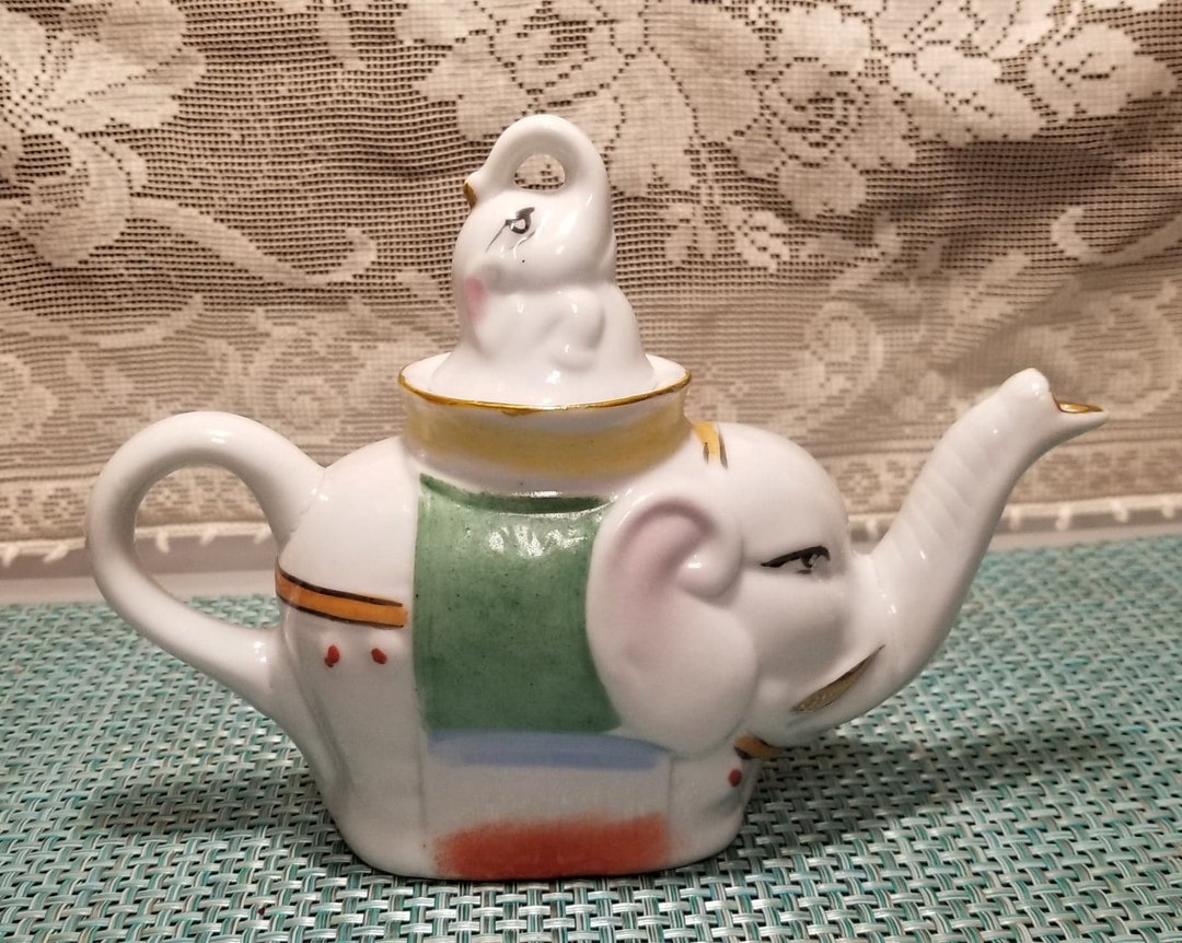 Elephant Shaped Teapot / Chinese Elephant Teapot / Stamped Red Made in China Etsy
