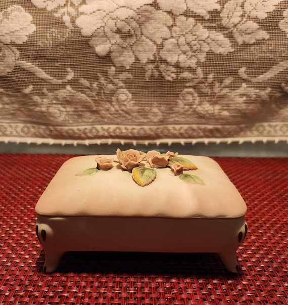 Vintage Tilso Japan Hand-painted Trinket Box