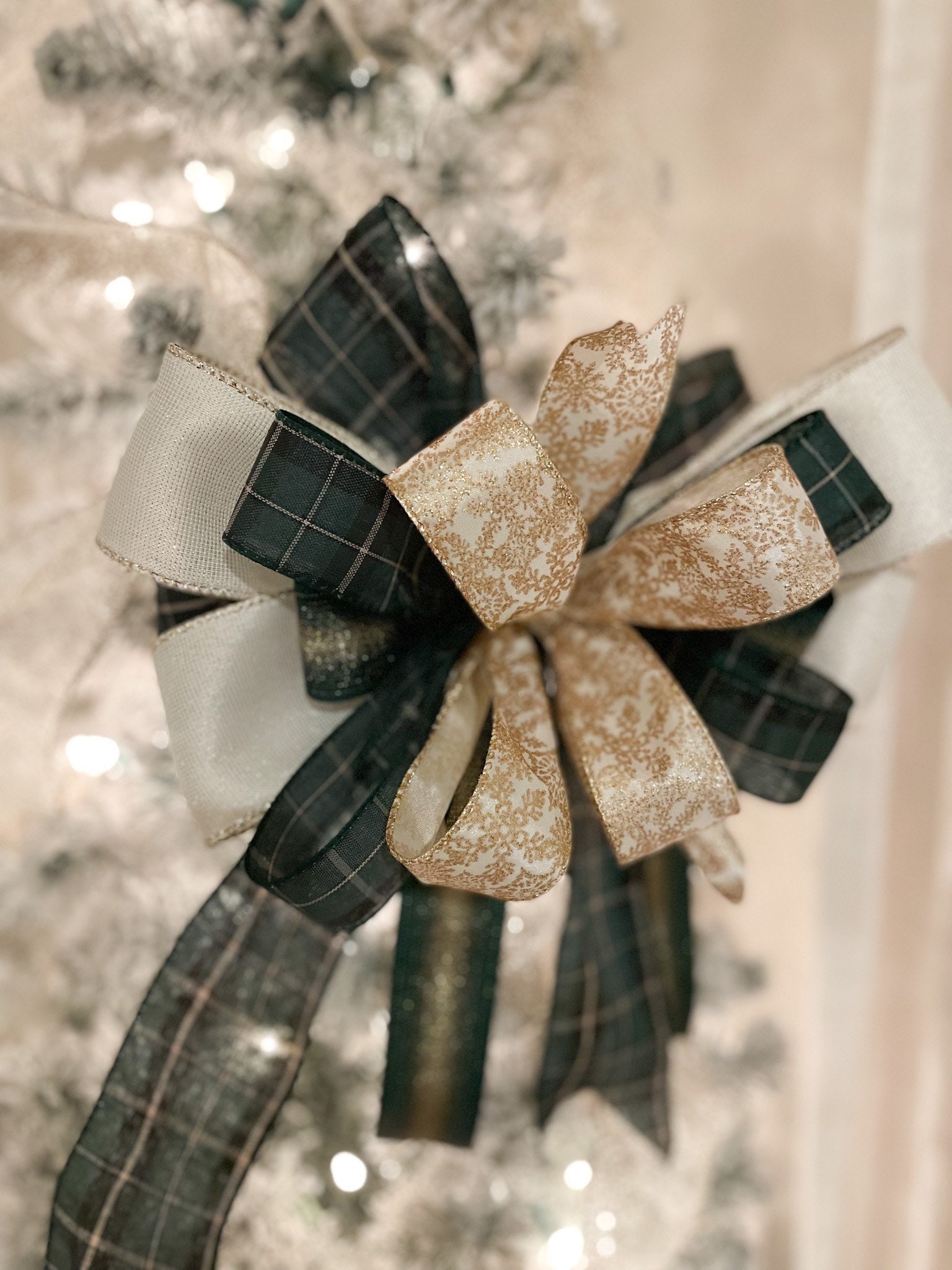 Elegant Green Gold and Cream Christmas Wreath Bow | Christmas Tree ...