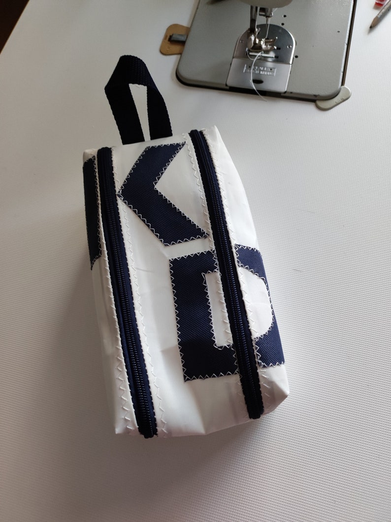 Kulturtasche aus Segeltuch personalisierbar Bild 5