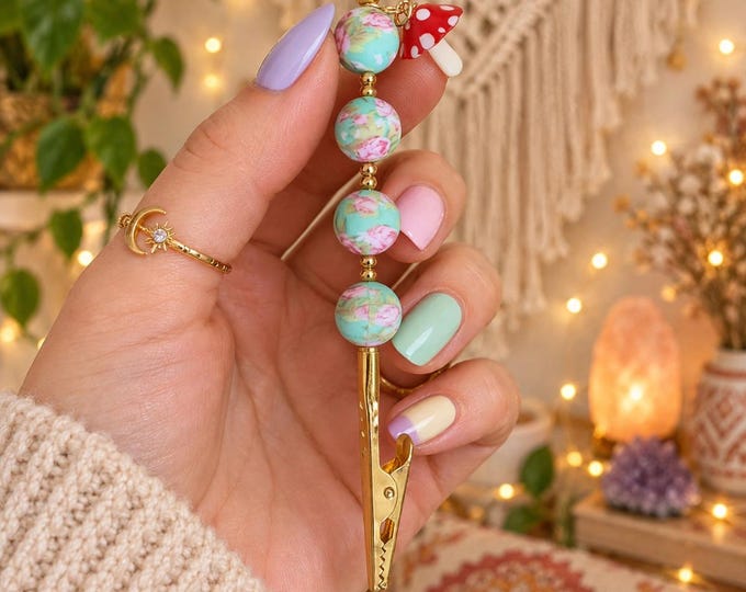 Cottagecore Mushroom Beaded Cigarette Holder Clip | Smoking Clip | Smoker Accessories