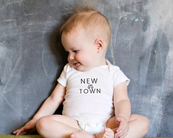 New in Town|New family member|Baby Onesie|Funny onesie|Pregnancy Announcement|MinimalistOnesie|Baby Shower Gifts|Modern Baby|New Arrival