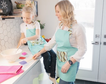 Personalized Mom and Me Aprons| Mom and Me Aprons| Cotton Aprons| Mother’s Day Gift