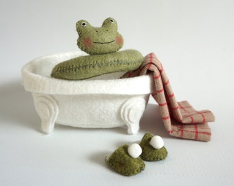 Collectible bath set/ Bath set Frog/ bath set for a doll/ felt bath set/ handmade/ doll house/ girl gifts/ birthday gifts/ unique items/