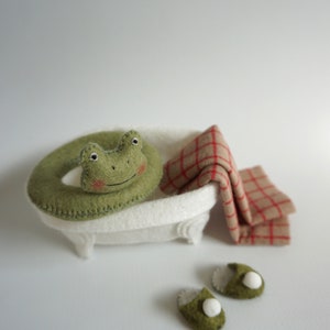 Collectible bath set/ Bath set Frog/ bath set for a doll/ felt bath set/ handmade/ doll house/ girl gifts/ birthday gifts/ unique items/ image 5