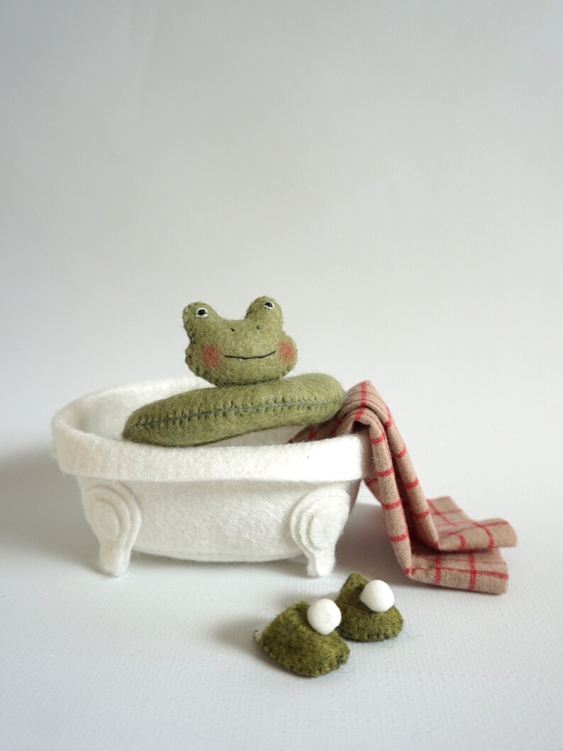 Collectible bath set/ Bath set Frog/ bath set for a doll/ felt bath set/ handmade/ doll house/ girl gifts/ birthday gifts/ unique items/ image 1