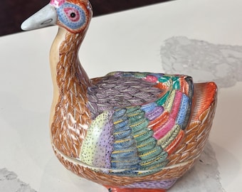 Vintage Chinese Chinoiserie Porcelain Goose Colorful Tureen 7” long 7.5” tall RARE