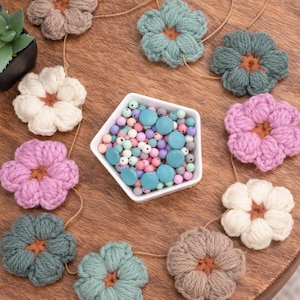 Gehäkelte Blumengirlande in Gänseblümchen Häkelmuster - PDF + PDF