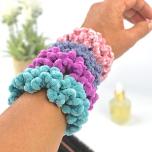 Crochet Velvet Scrunchie Pattern: Easy Beginner DIY (PDF Pattern)