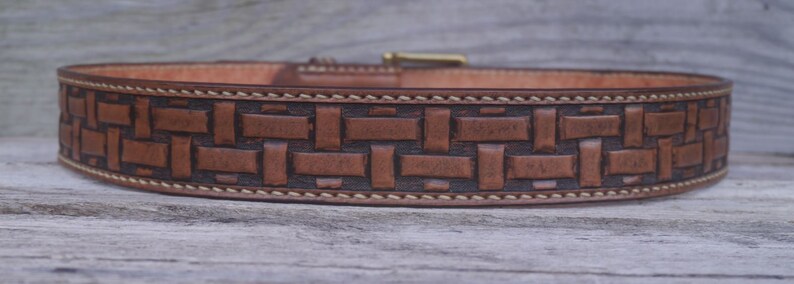 Hand saddle stitched and tooled leather belt Lattice image 4