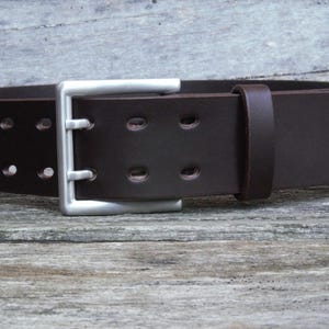 Men&#39;s 2 Inch Wide Brown Leather Belt, Heavy 105gram High Quality Precision Machined Solid Stainless Steel Double Tine Heel Bar Buckle