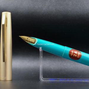 Caneta-tinteiro Pilot F &quot;2A&quot; Turquesa EF Nib NOS Vintage Anos 1970 Rara Colecionável