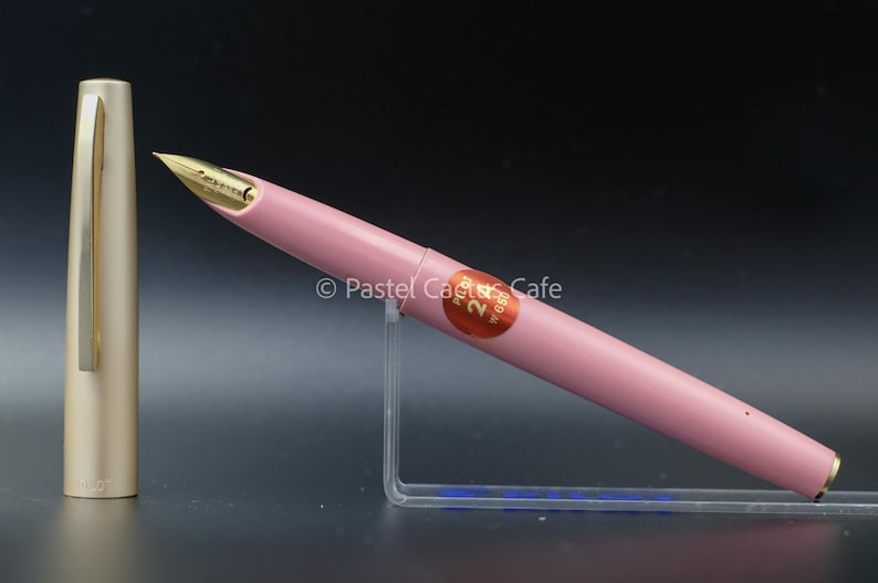Pilot F "2A" EF penpunt vulpen jaren 1970 vintage NOS zeldzame pastelkleur voor verzamelaars Pink