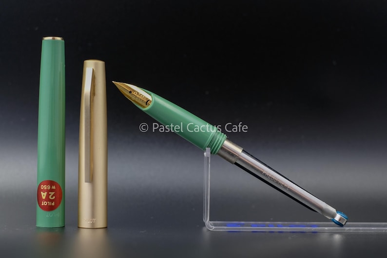 Pilot F "2A" EF penpunt vulpen jaren 1970 vintage NOS zeldzame pastelkleur voor verzamelaars afbeelding 6
